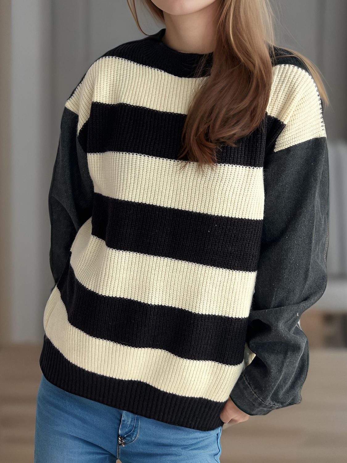 Contrast Round Neck Long Sleeve Sweater