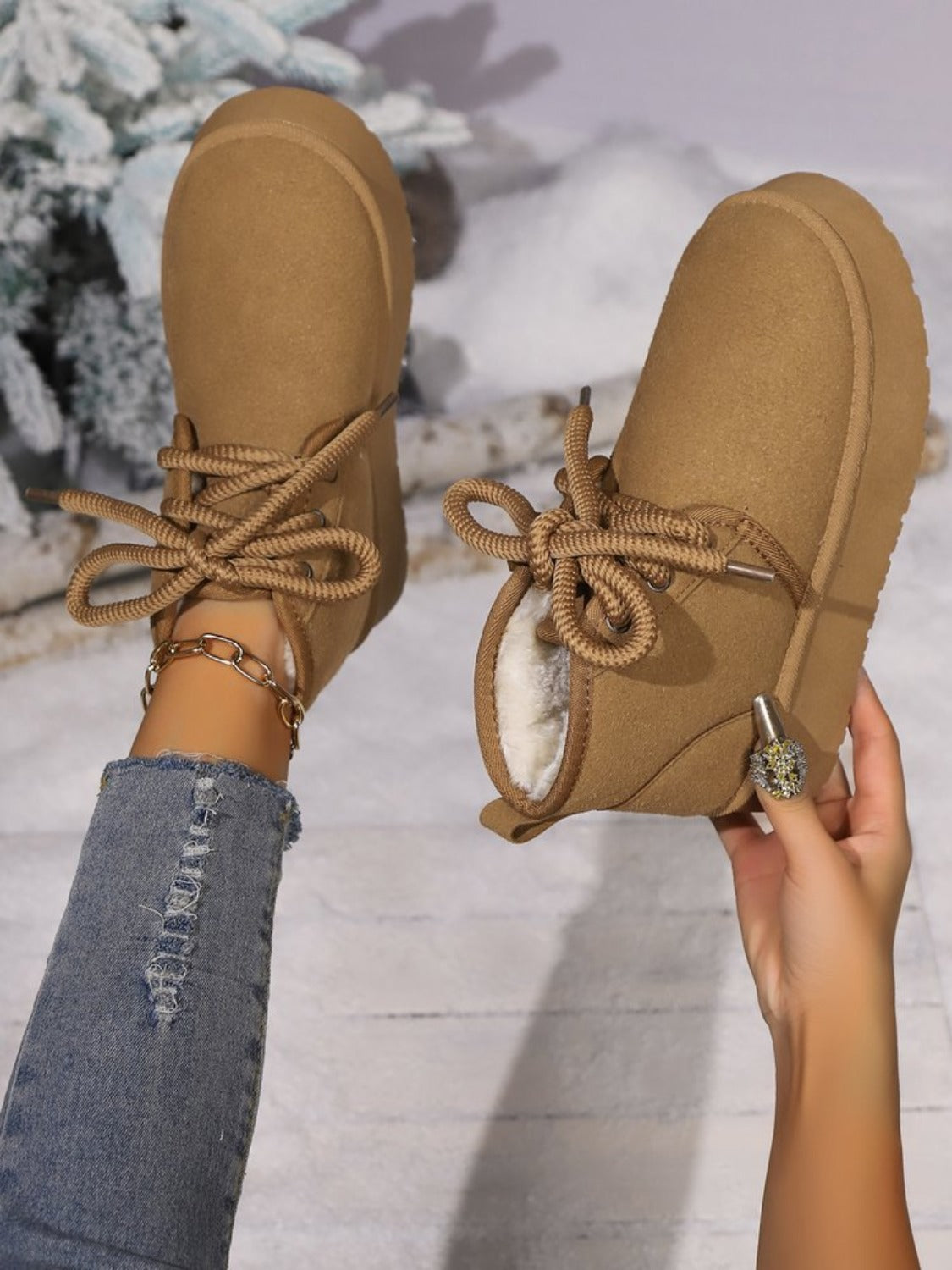 Lace Up Round Neck Platform Suede Boots