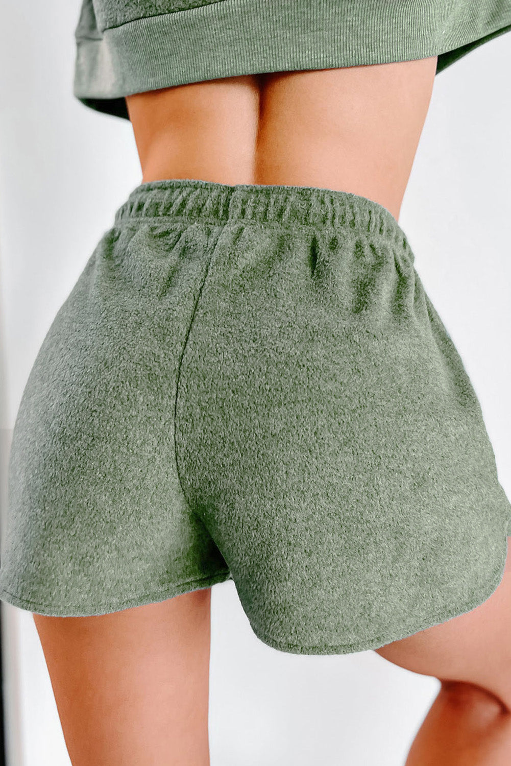 Green Fleece Cropped Pullover & Shorts Two Piece Shorts Set