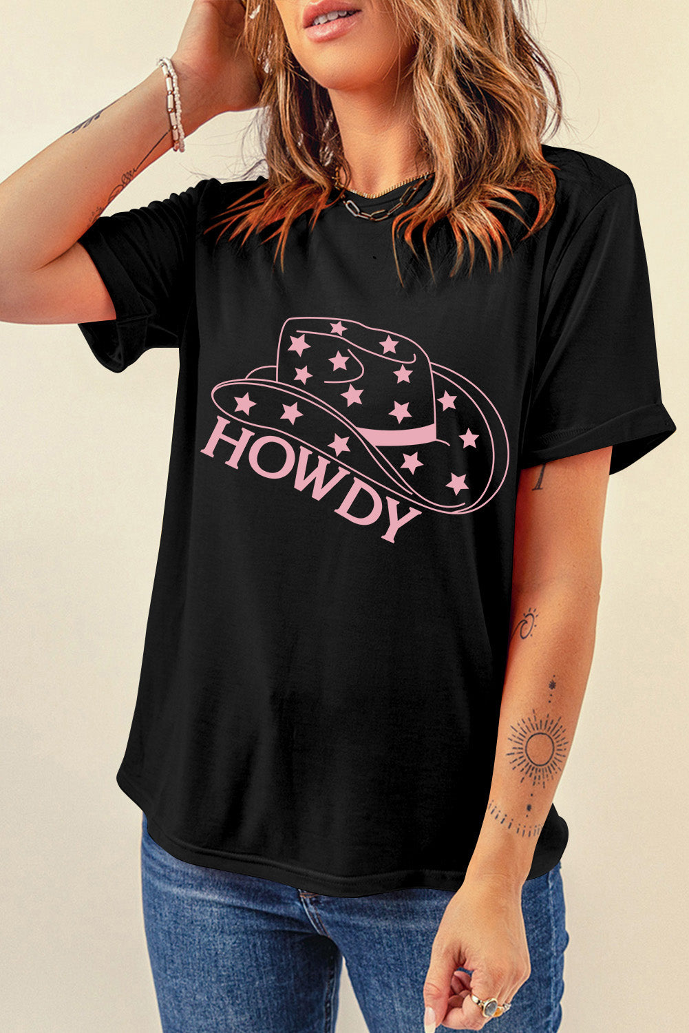 Black Hat Shape & Star HOWDY Graphic T Shirt